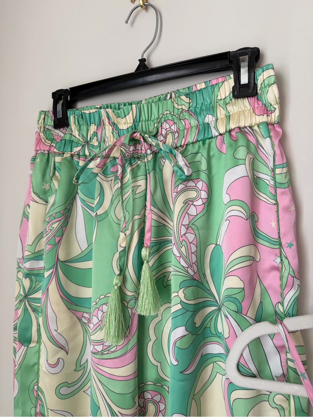 Camila Coelho Green & Pink Swirl Pucci crop top and wide leg pant Set - Picture 4 of 10